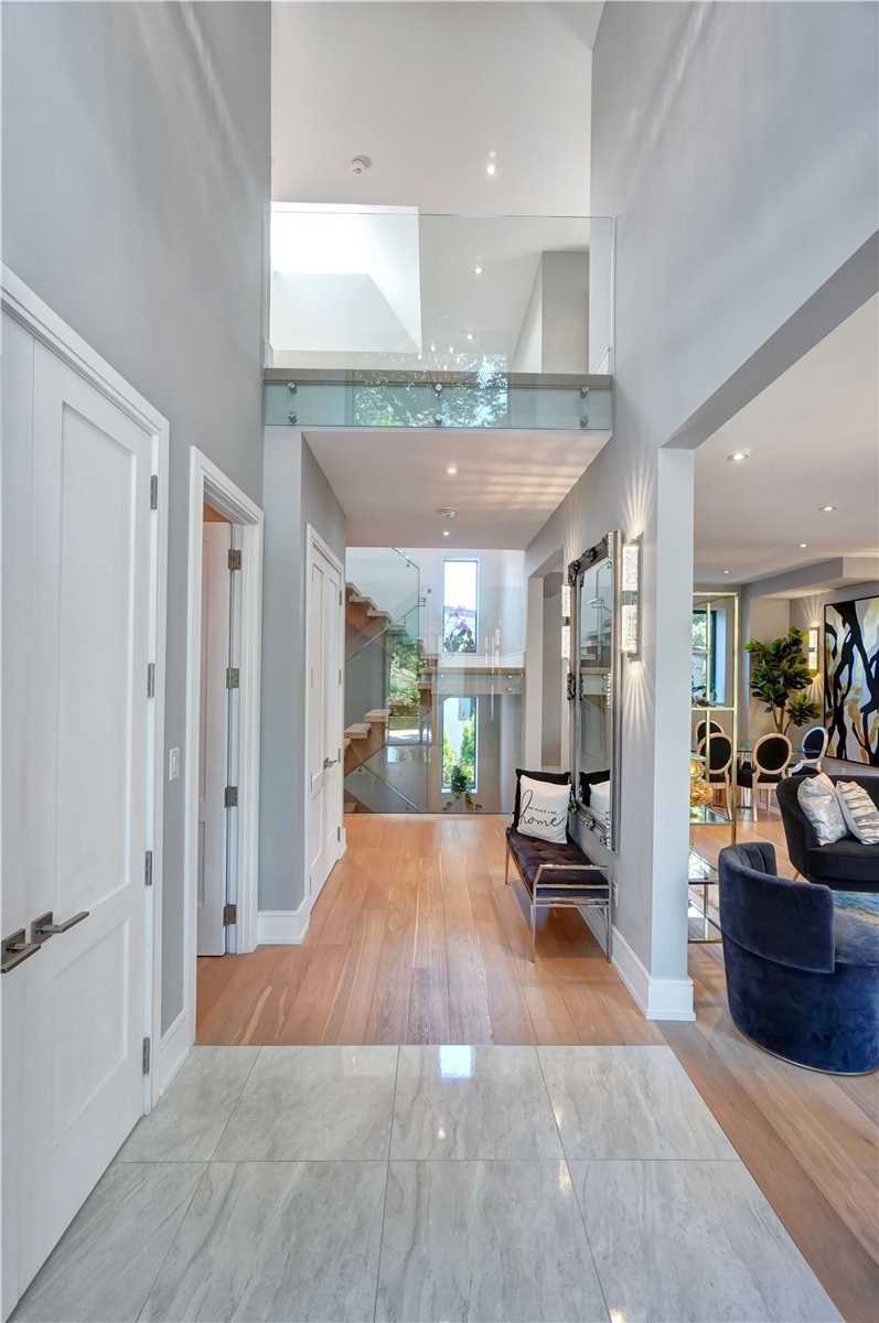 458 Jeanette Dr