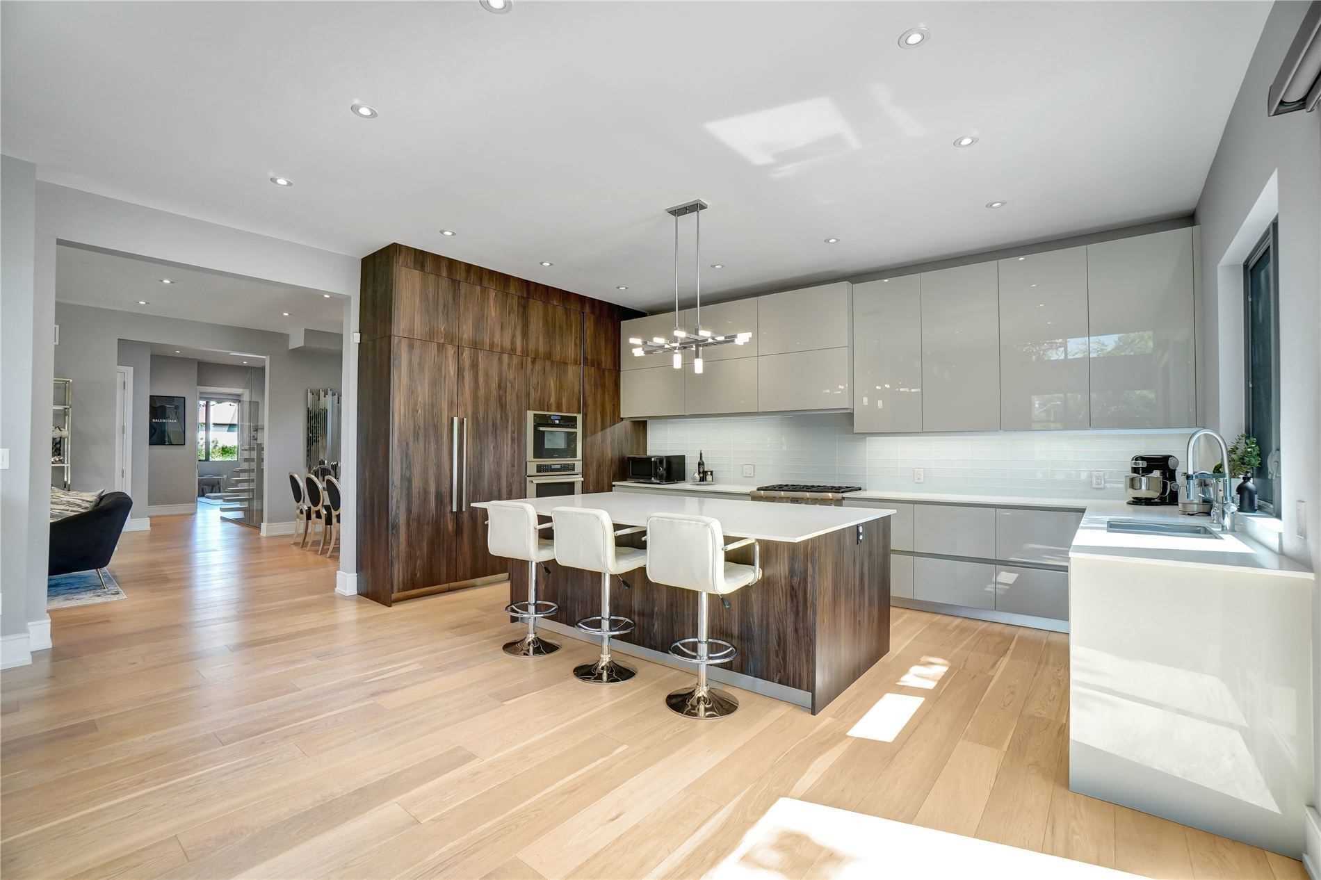 458 Jeanette Dr