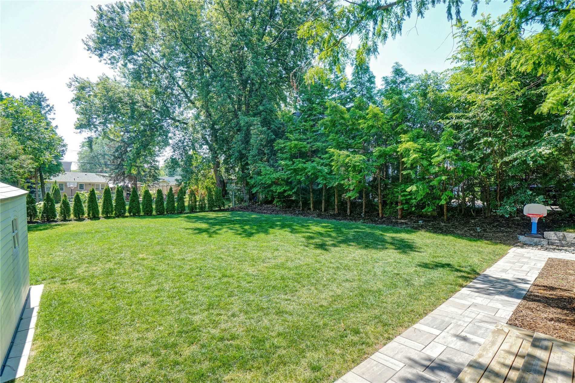458 Jeanette Dr