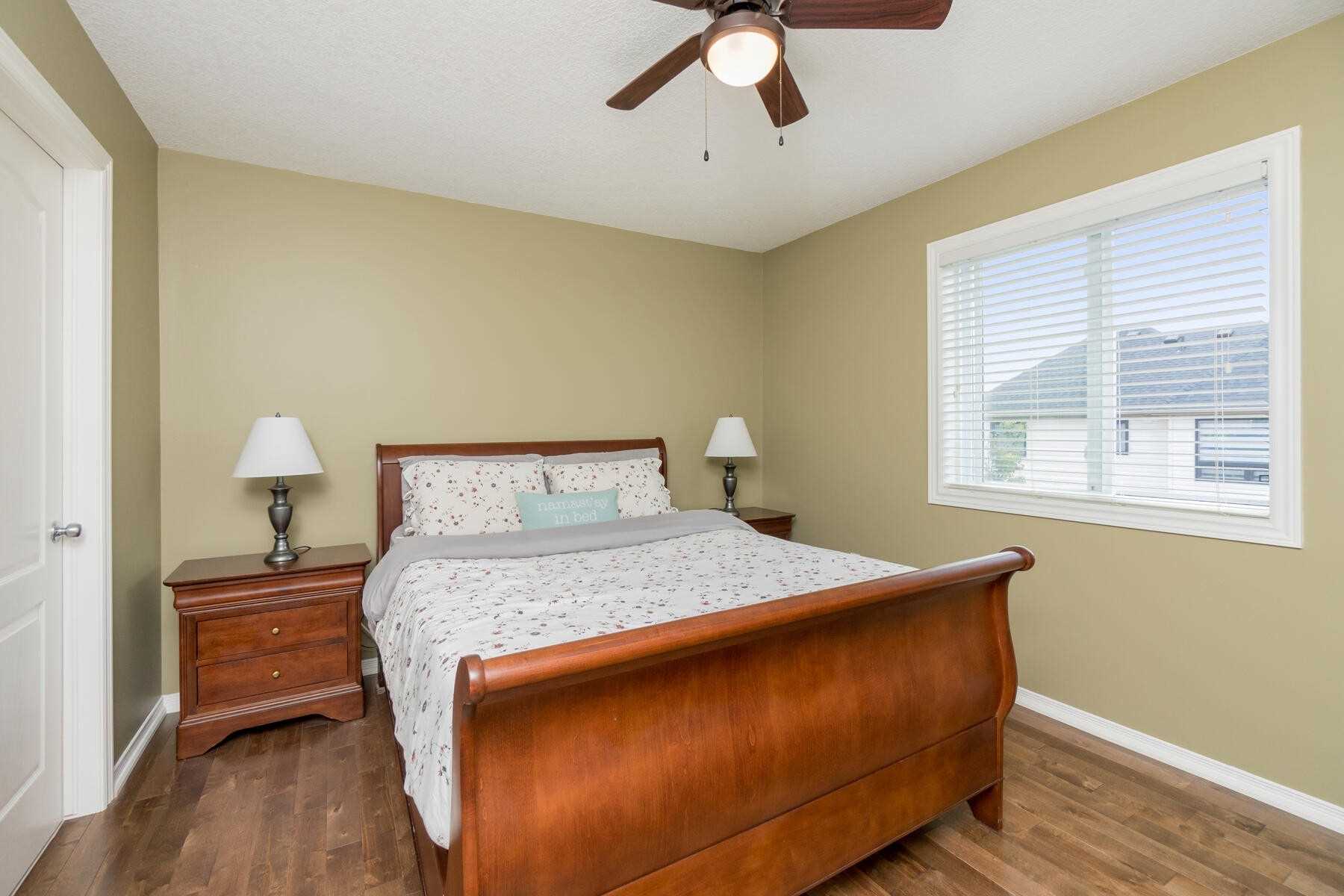 9 Aiken Crescent