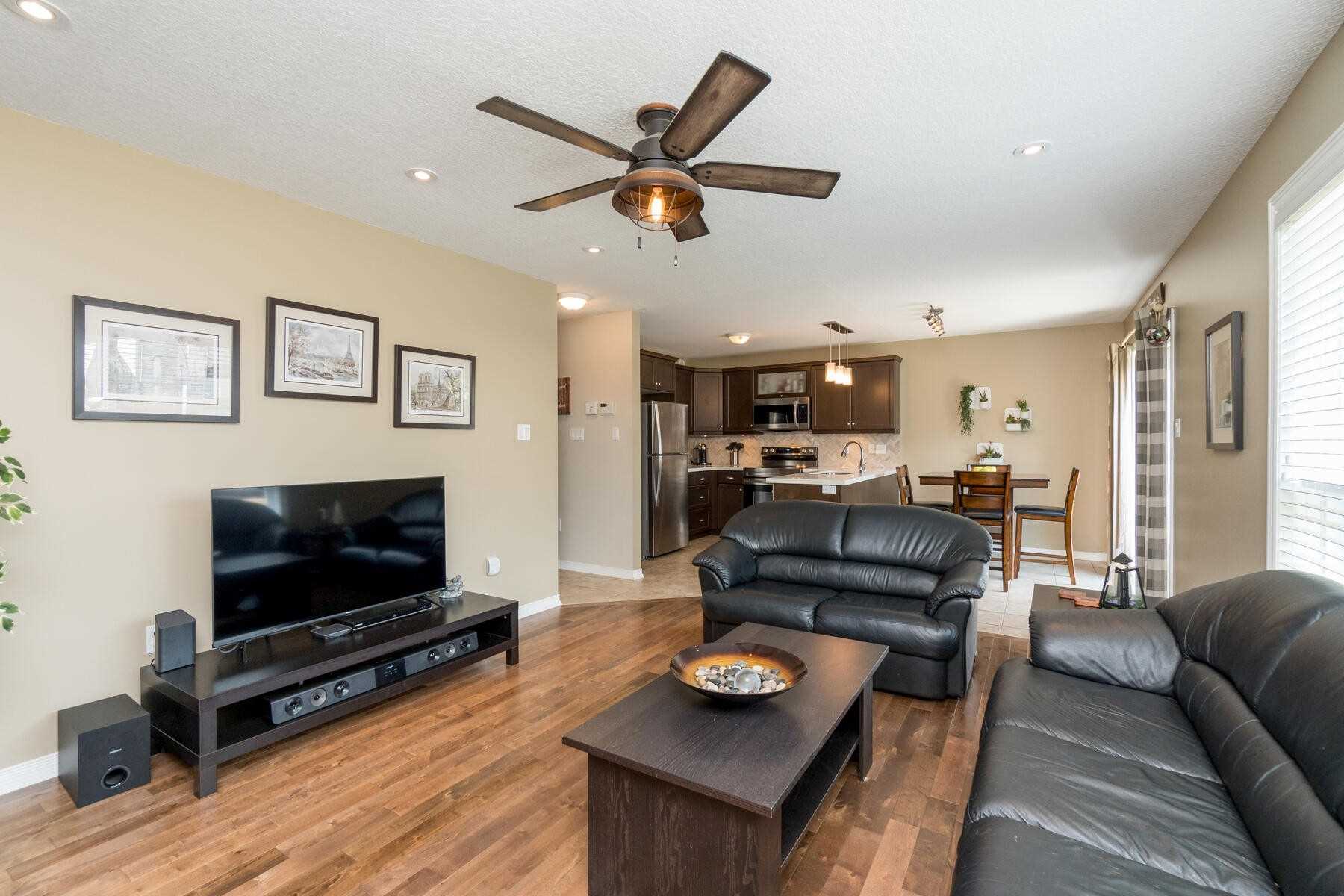 9 Aiken Crescent