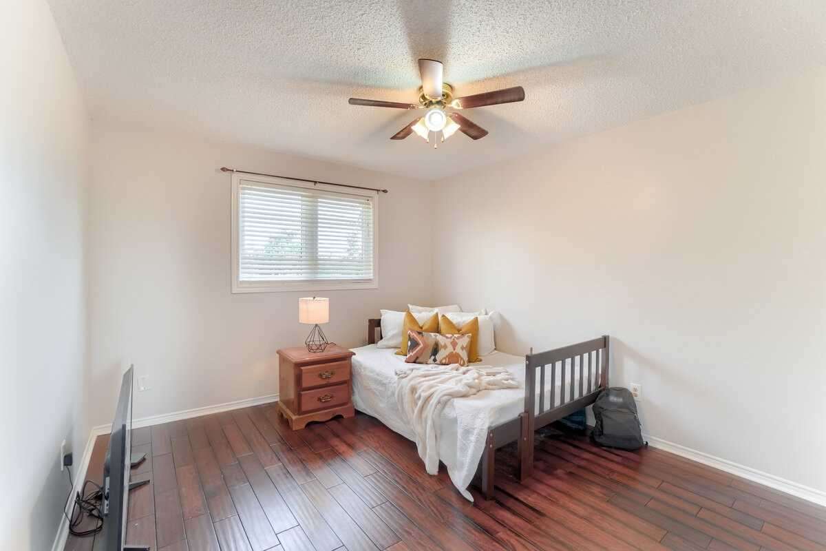 32 Plover Place