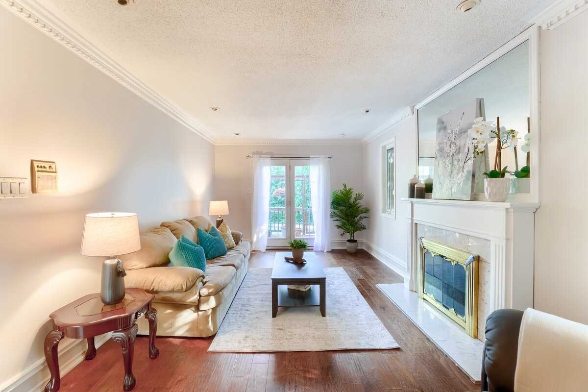 32 Plover Place