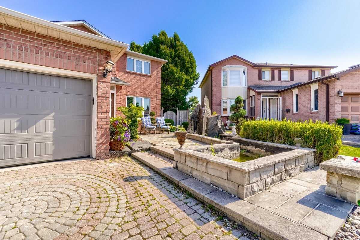 32 Plover Place