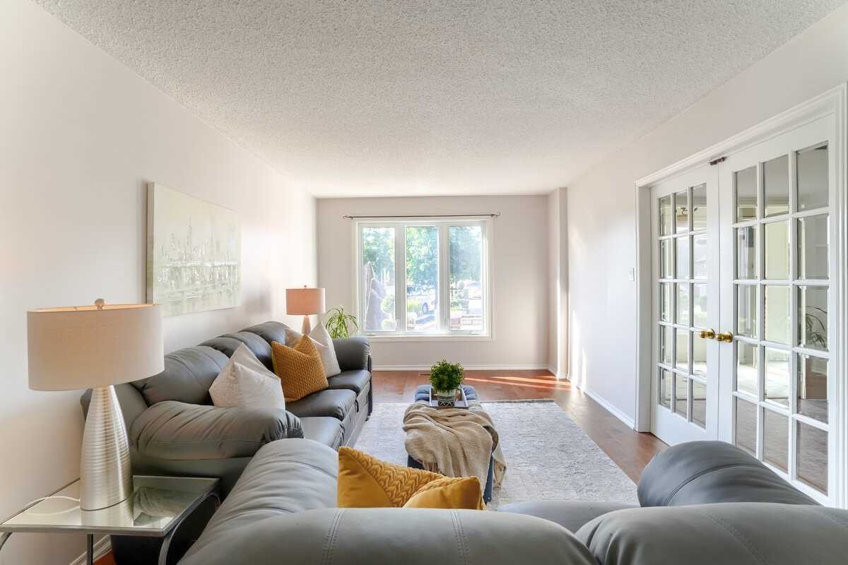 32 Plover Place
