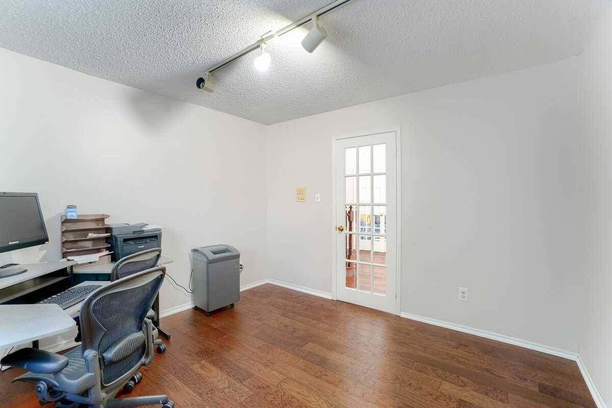 32 Plover Place