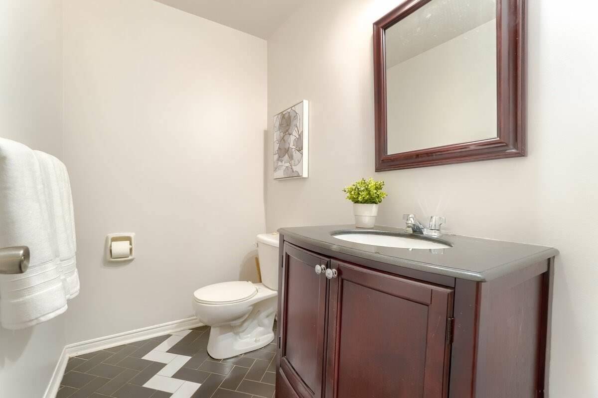 32 Plover Place