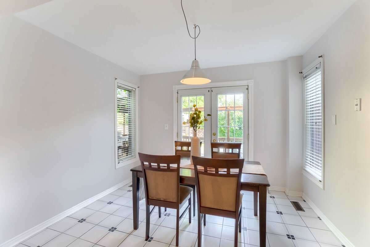 32 Plover Place