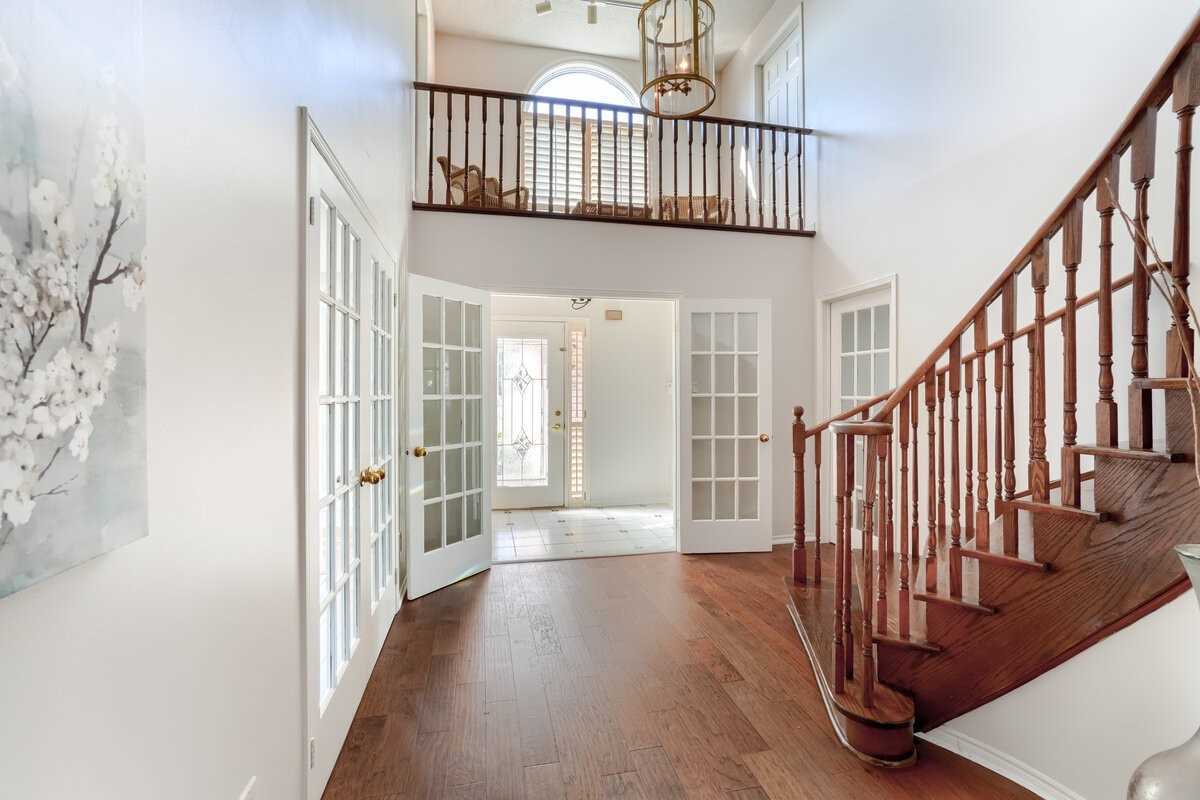 32 Plover Place