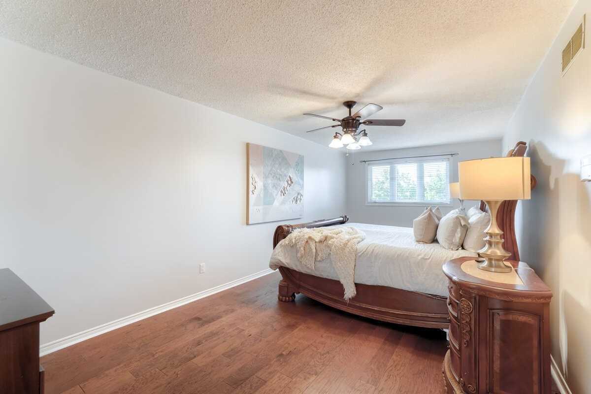 32 Plover Place