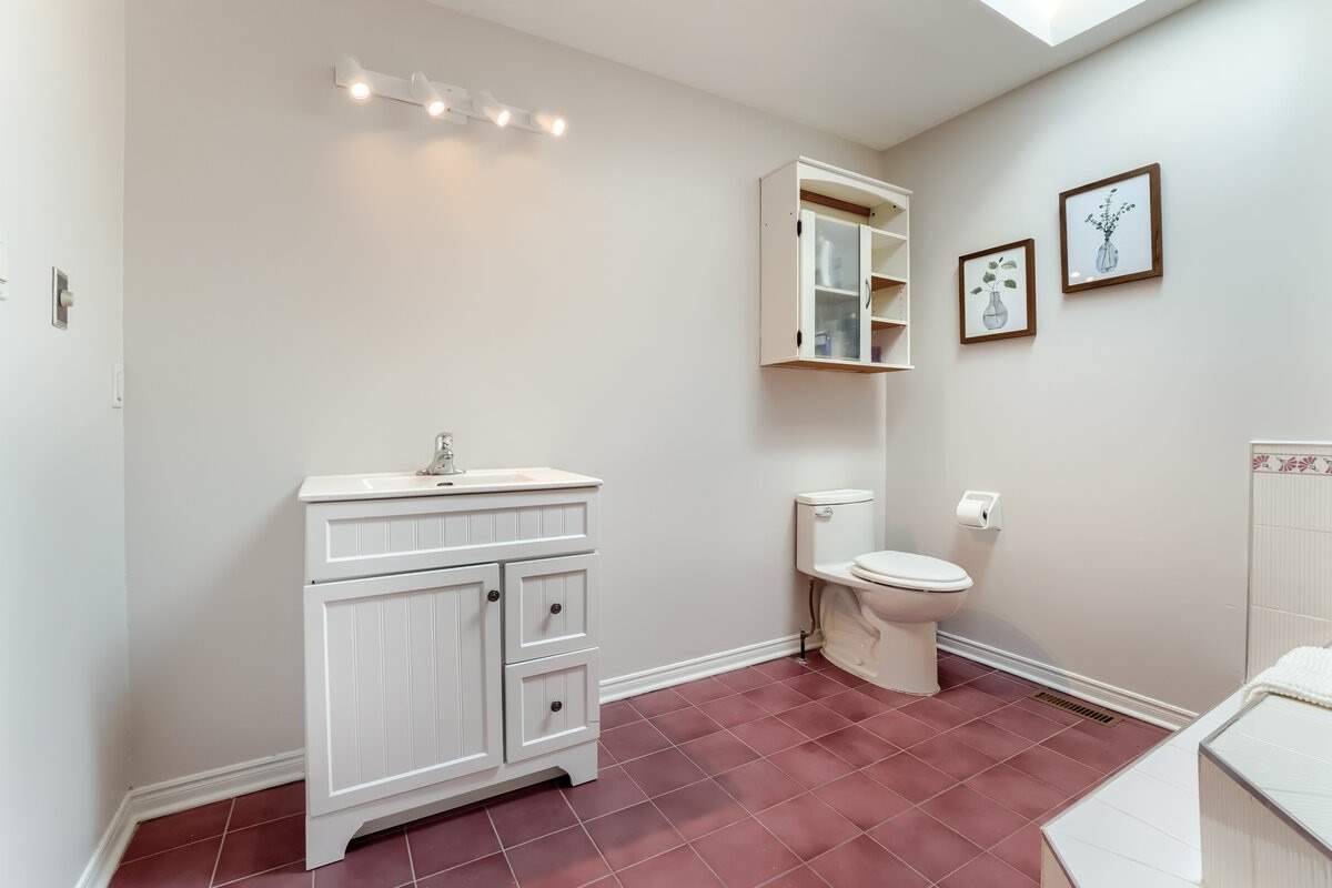 32 Plover Place