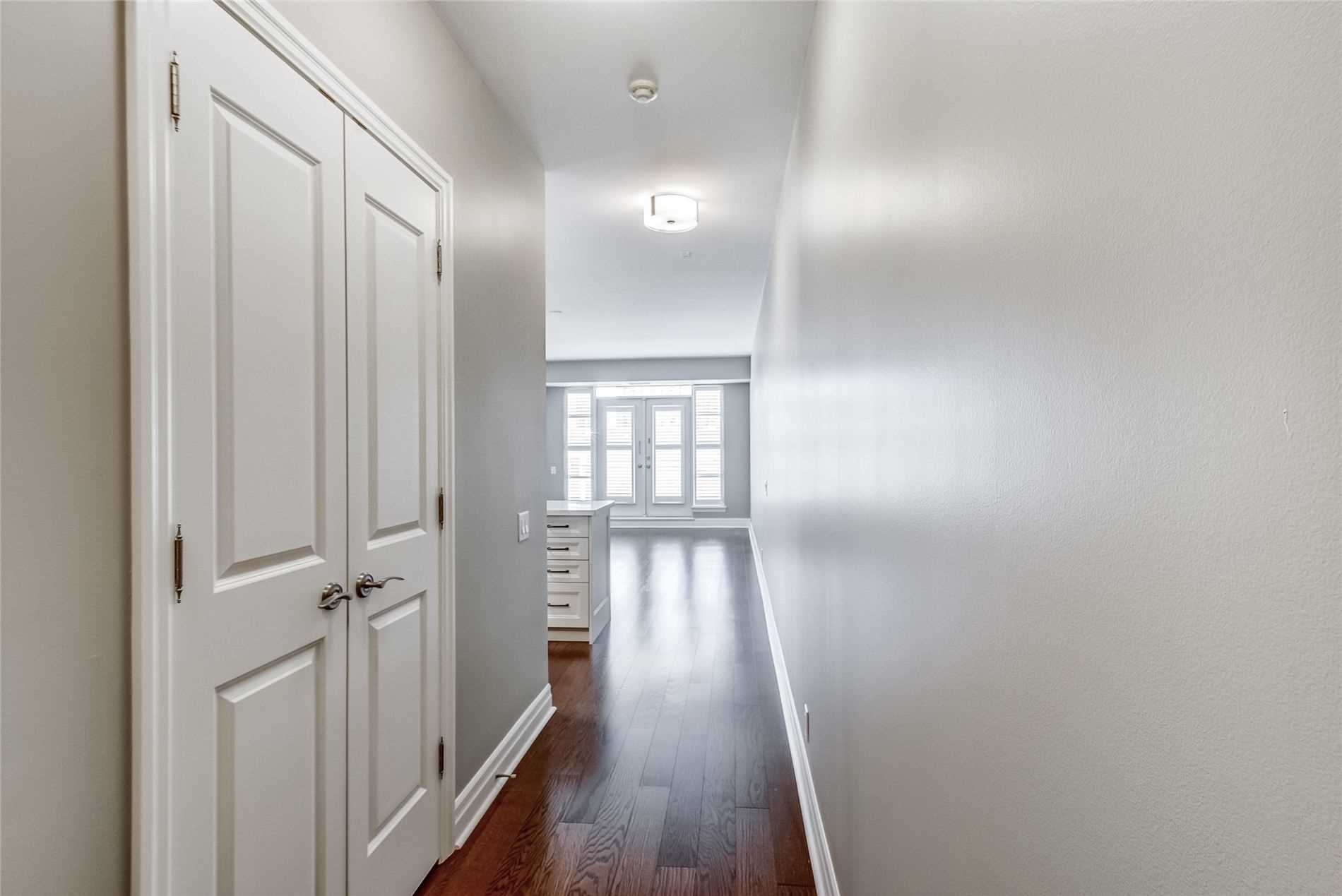#301 - 9 Burnhamthorpe Cres, Toronto