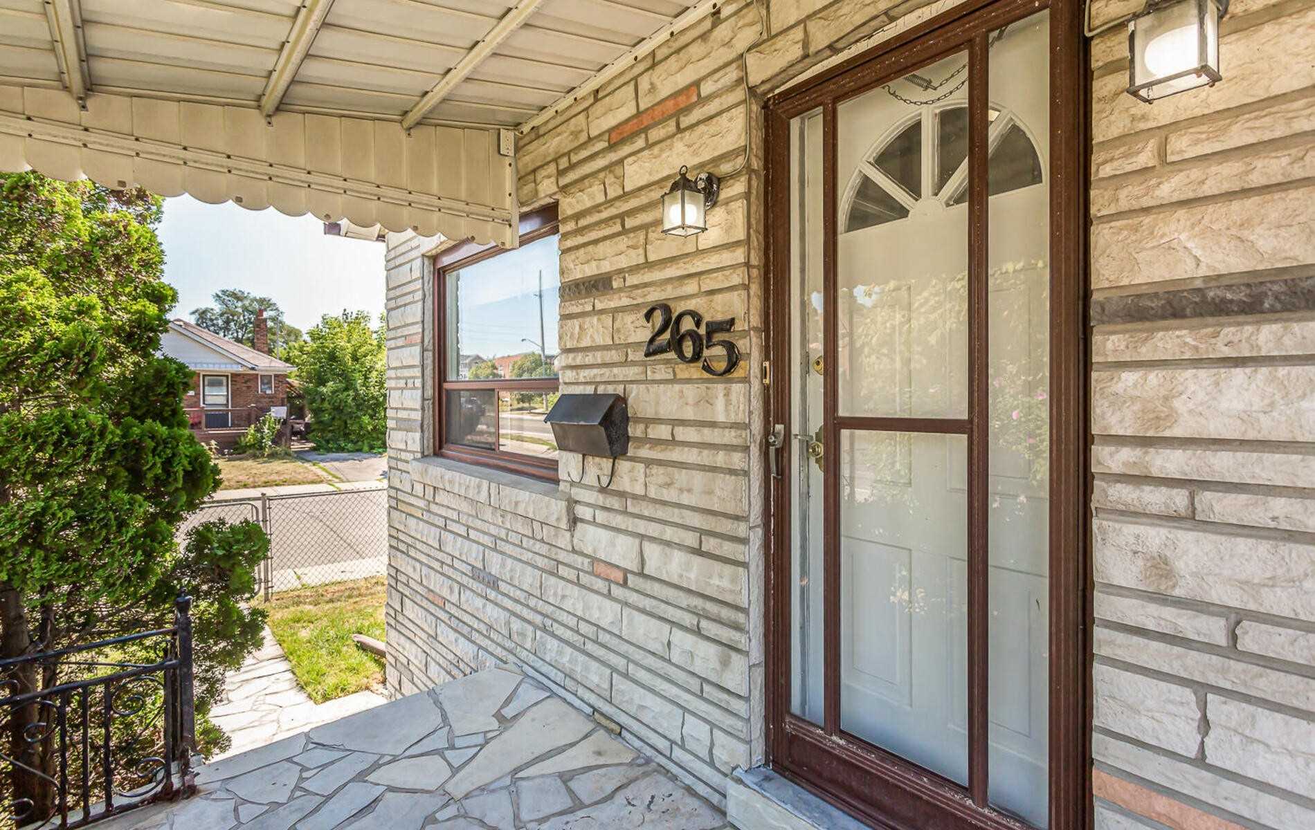 Listing W5755285 - Large Photo # 1