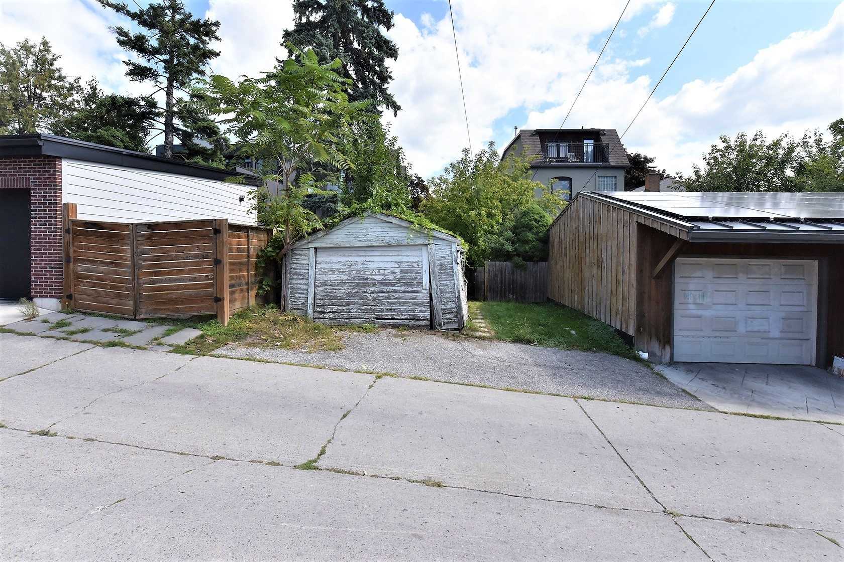 266 Indian Grove
