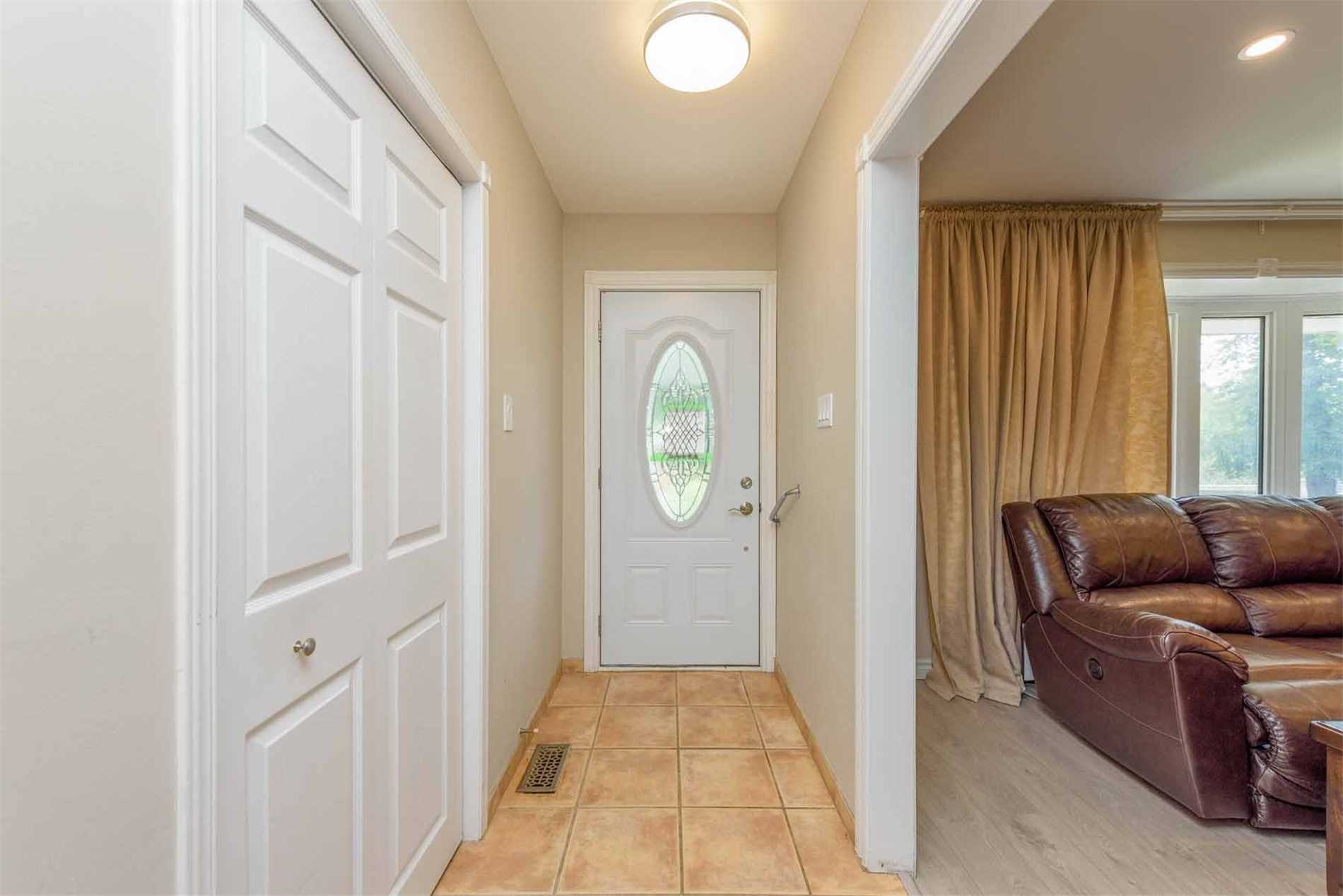 2271 Truscott Dr