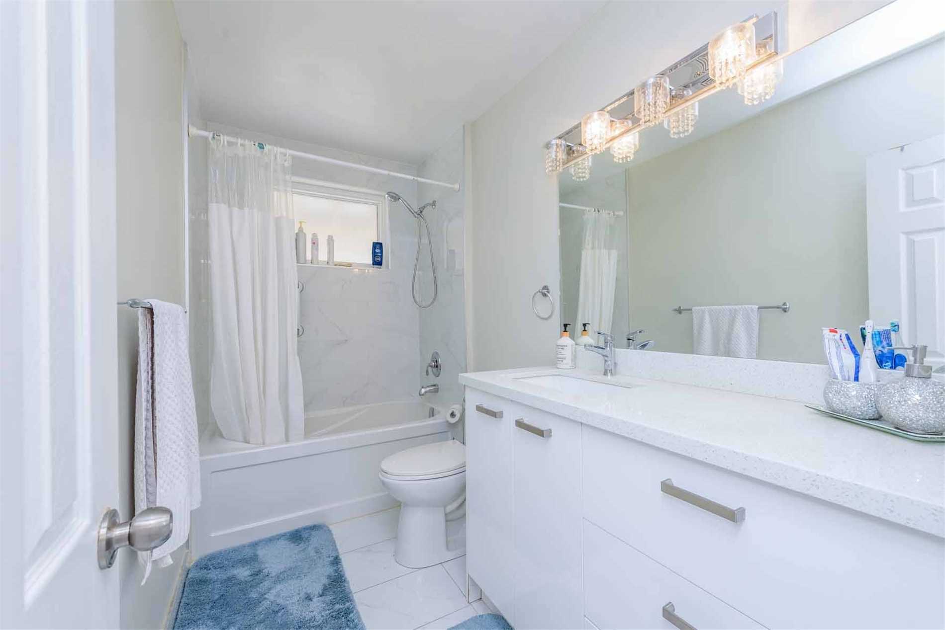 2271 Truscott Dr