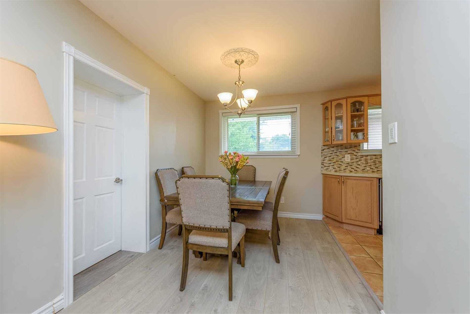 2271 Truscott Dr