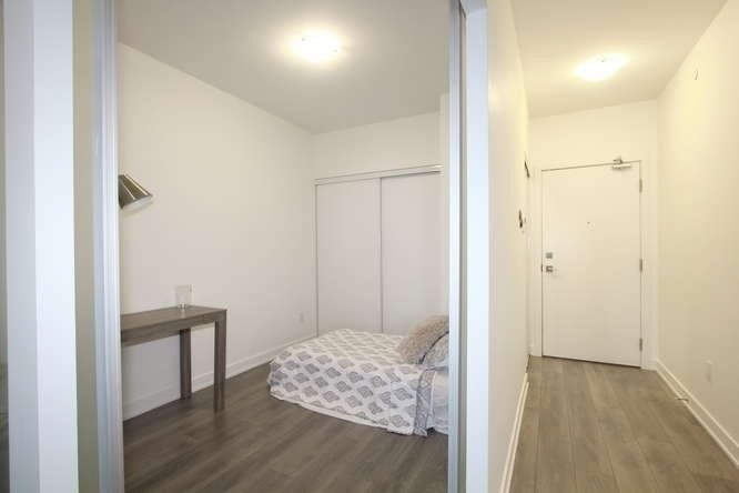 4633 Glen Erin Dr, #202