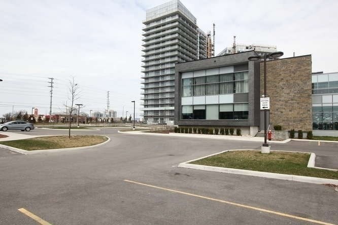 4633 Glen Erin Dr, #202