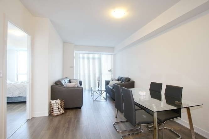 4633 Glen Erin Dr, #202