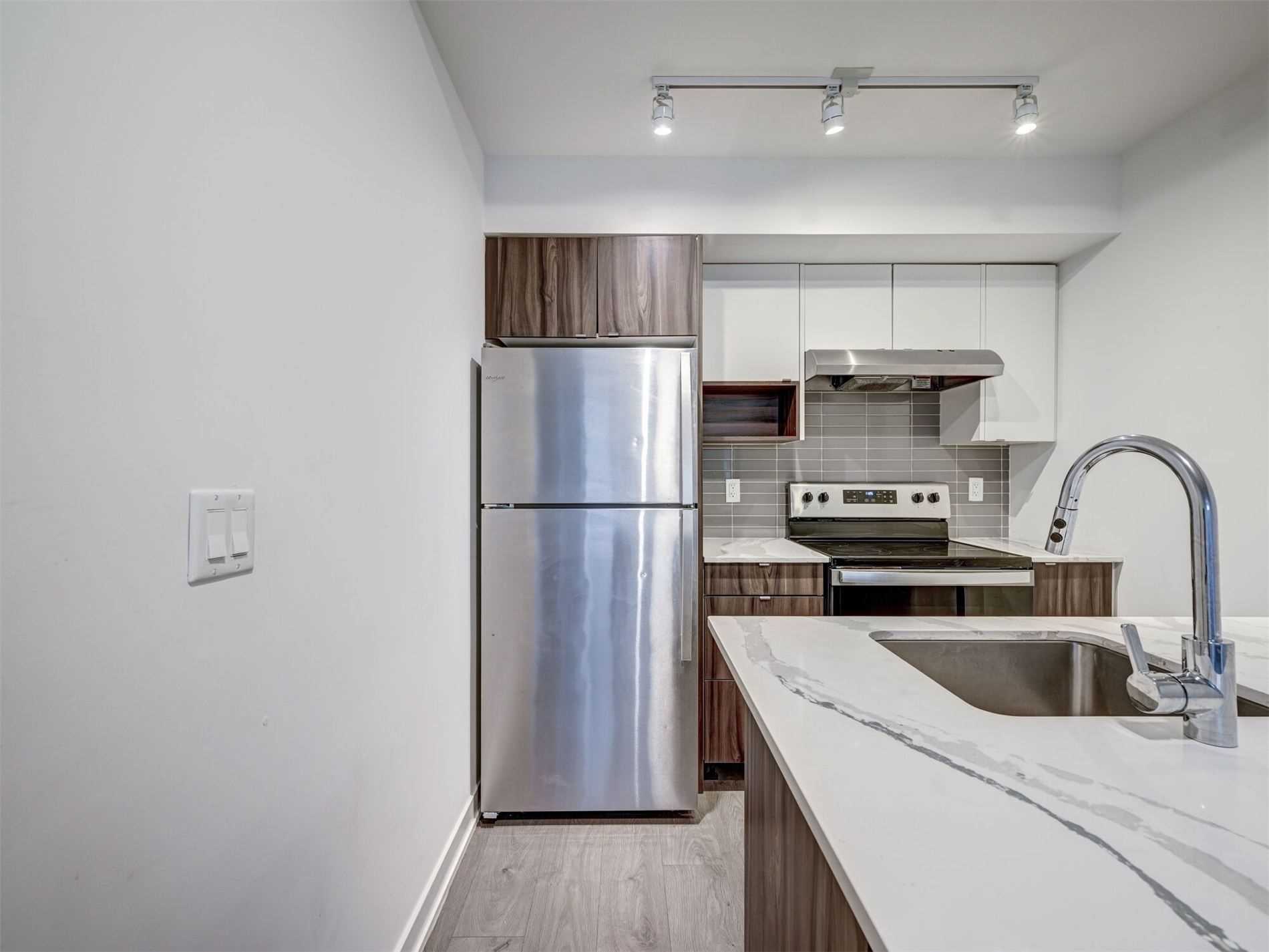 1141 Cooke Blvd, #409