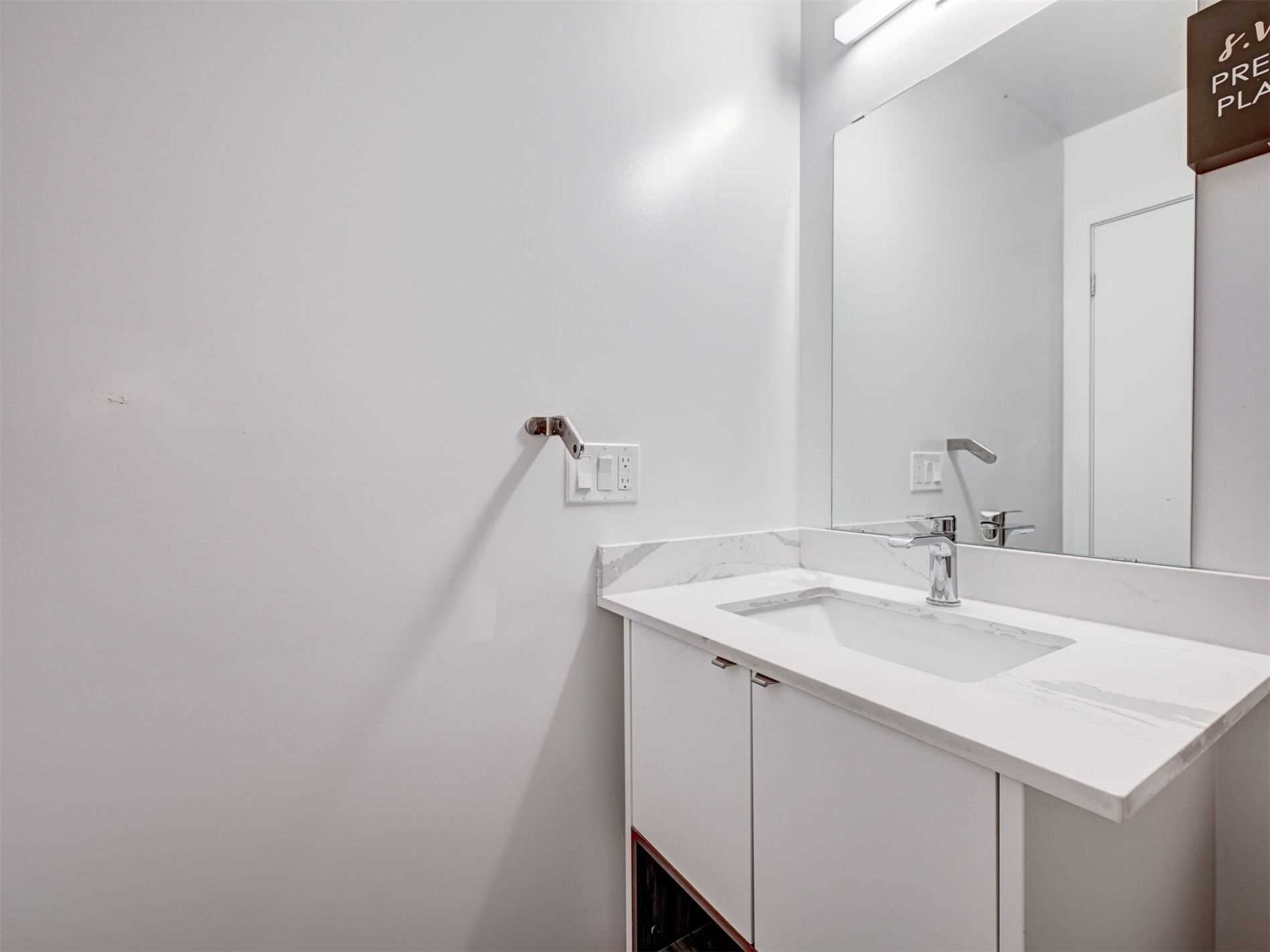1141 Cooke Blvd, #409
