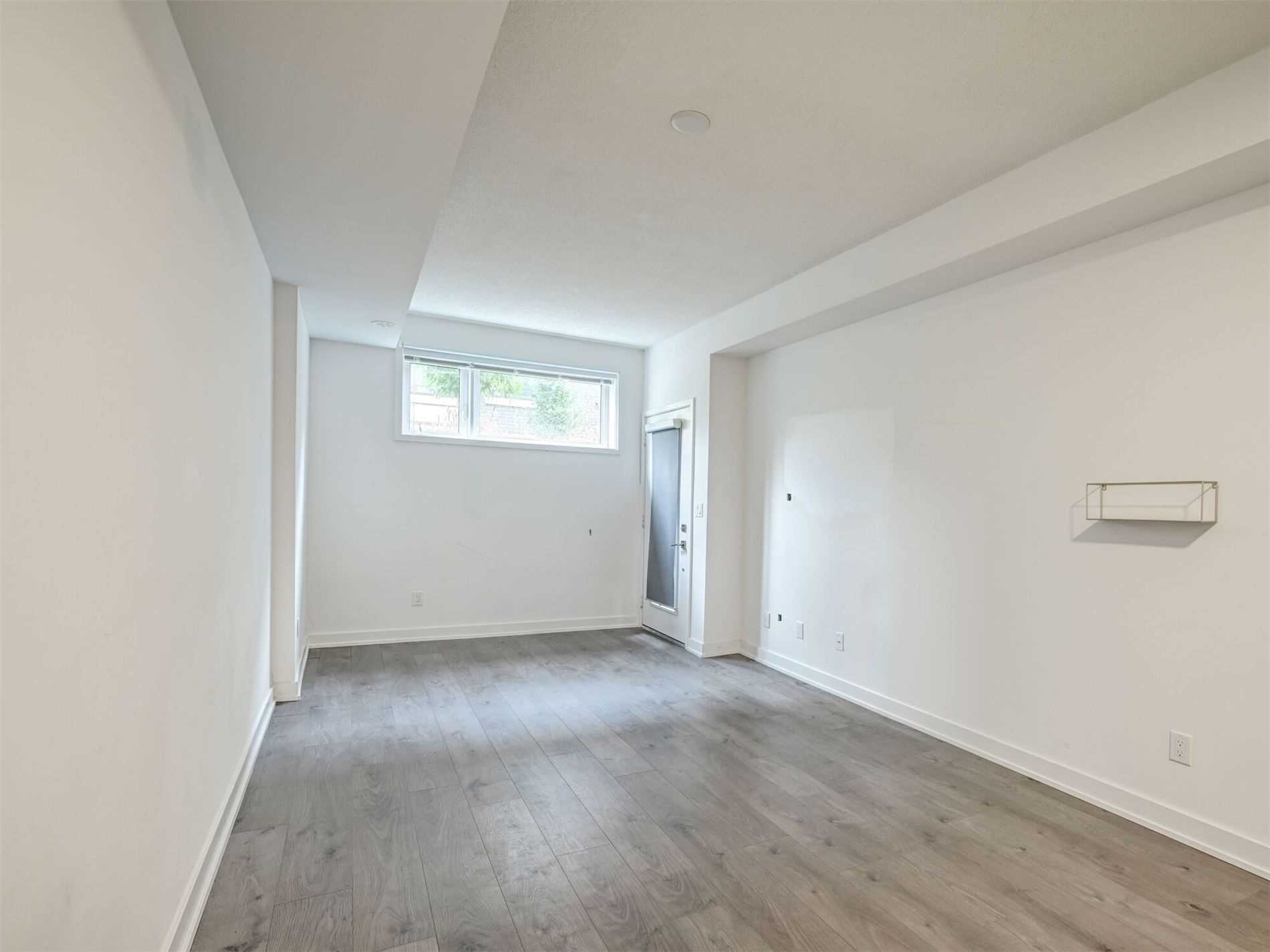 1141 Cooke Blvd, #409