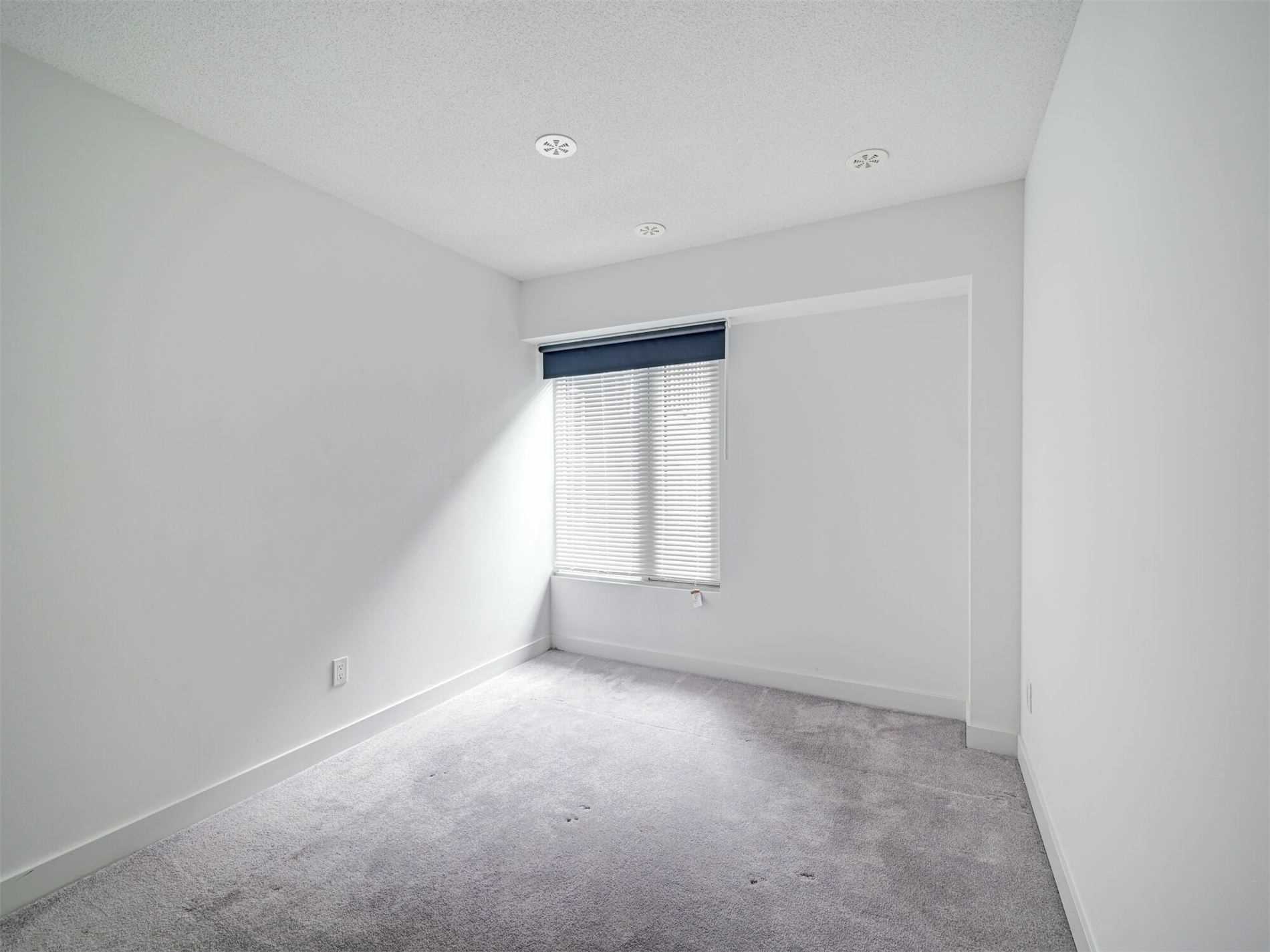 1141 Cooke Blvd, #409