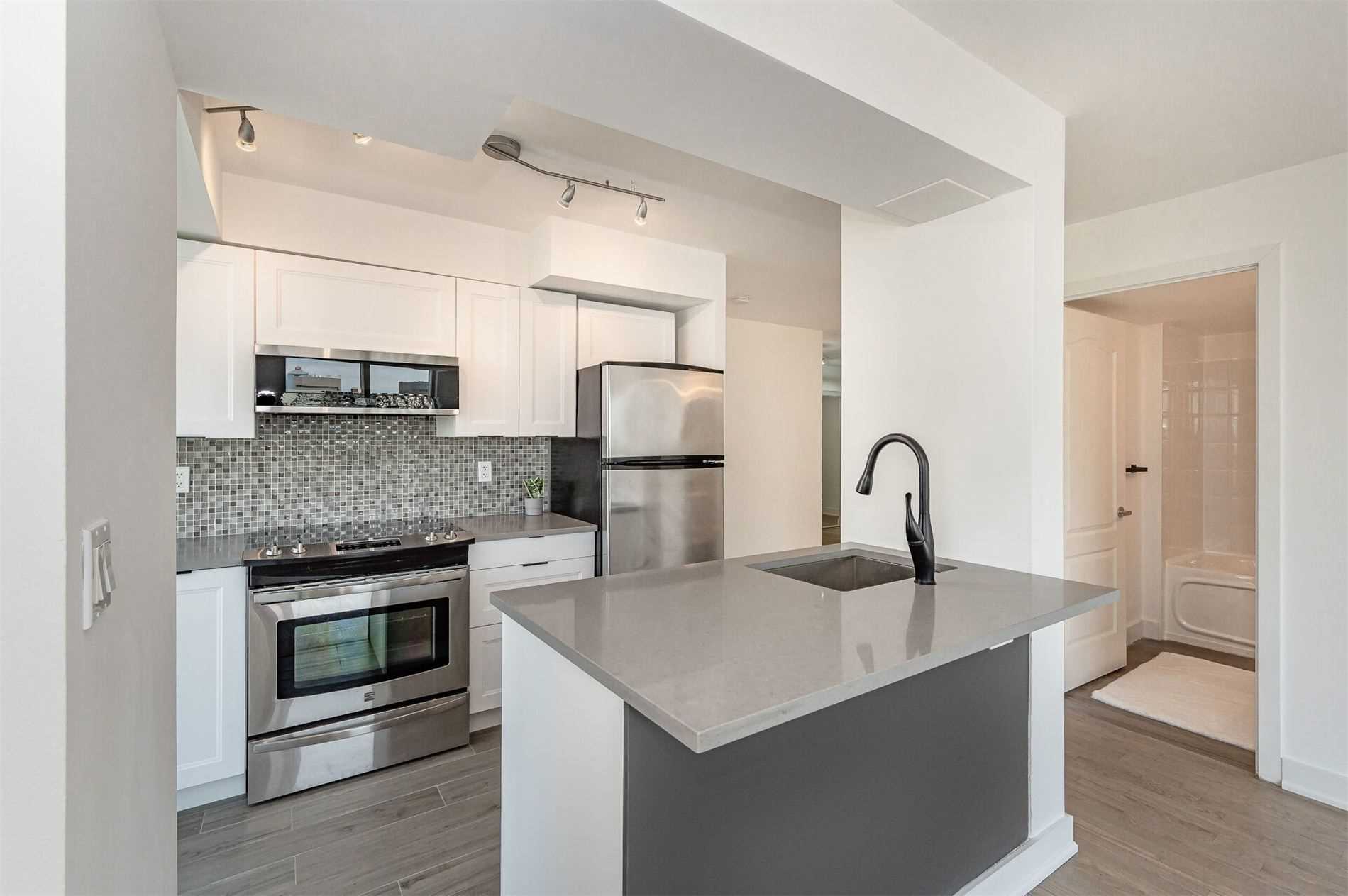 1 Elm Drive W, #1211