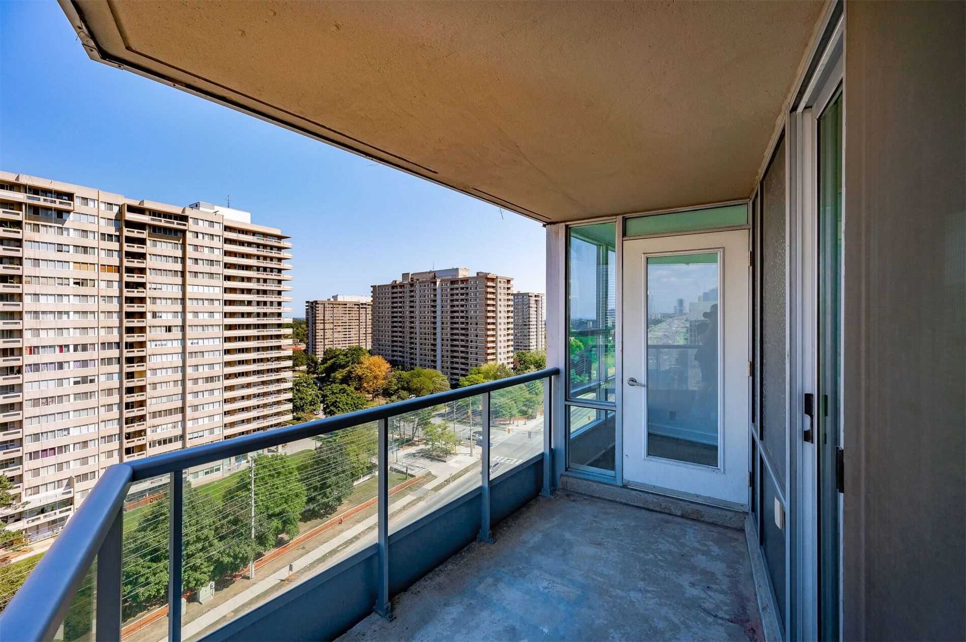 1 Elm Drive W, #1211