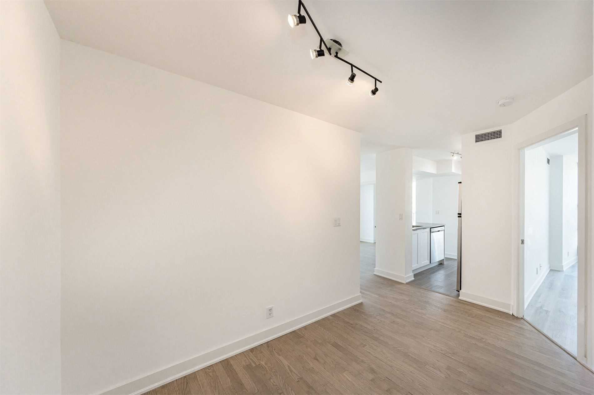 1 Elm Drive W, #1211