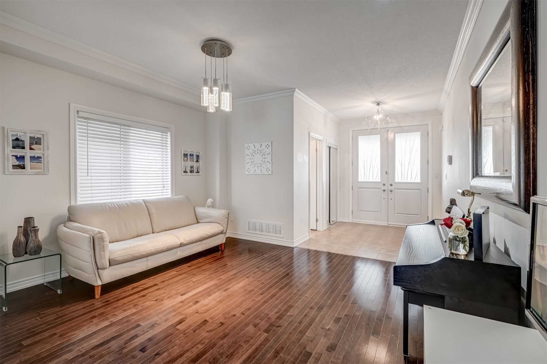 33 Lone Rock Circle