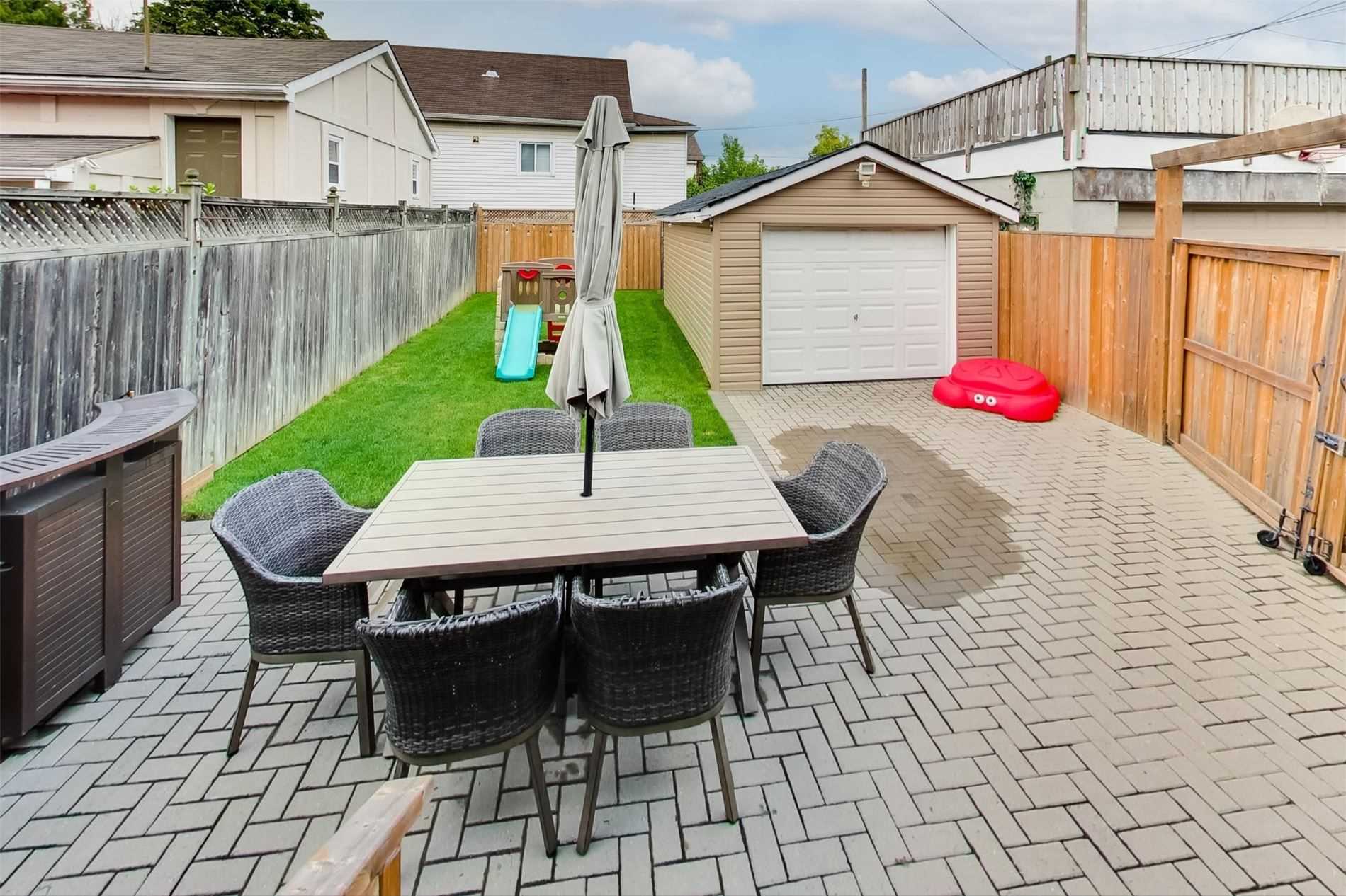 71 Kersdale Avenue
