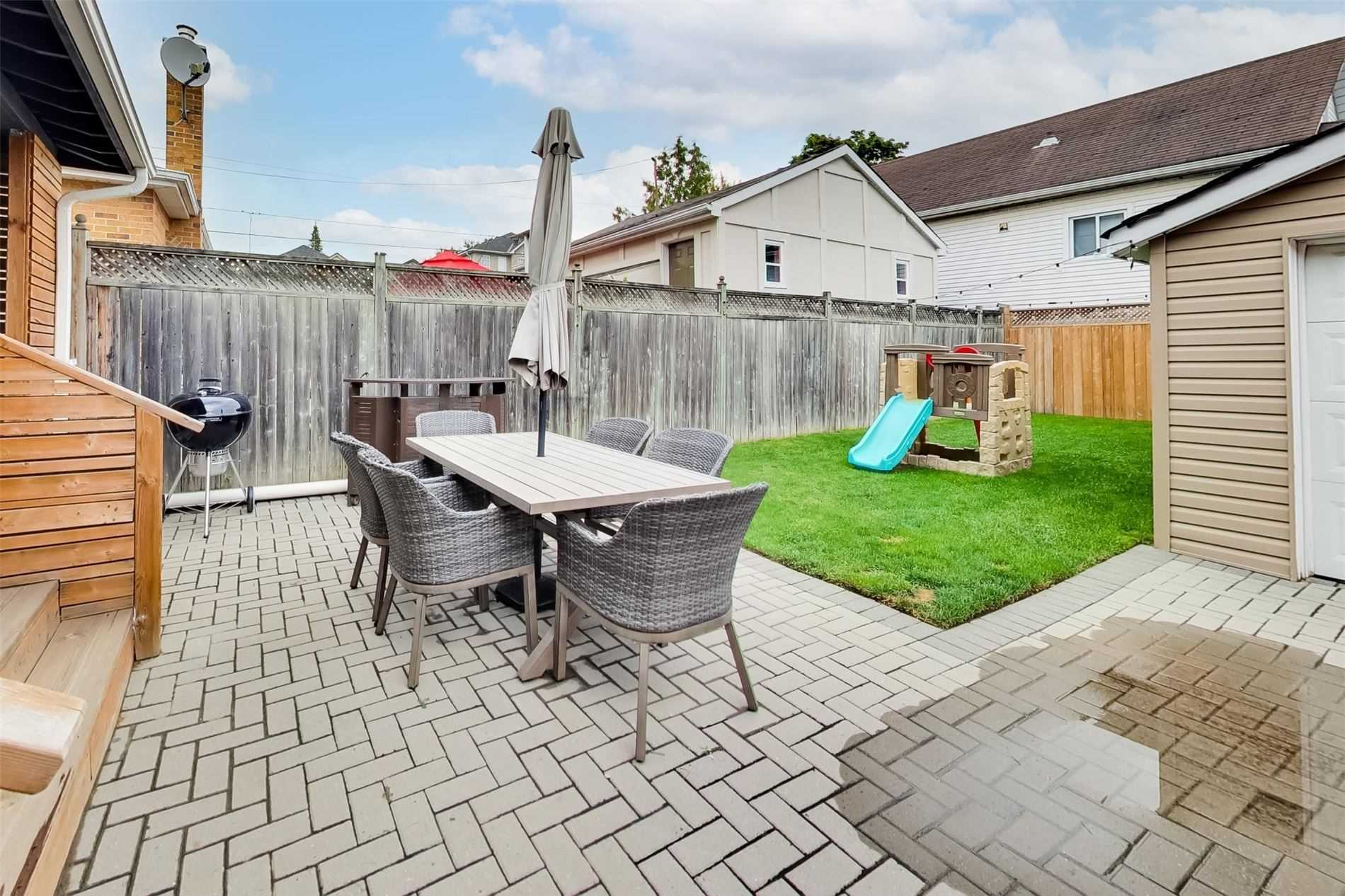 71 Kersdale Avenue