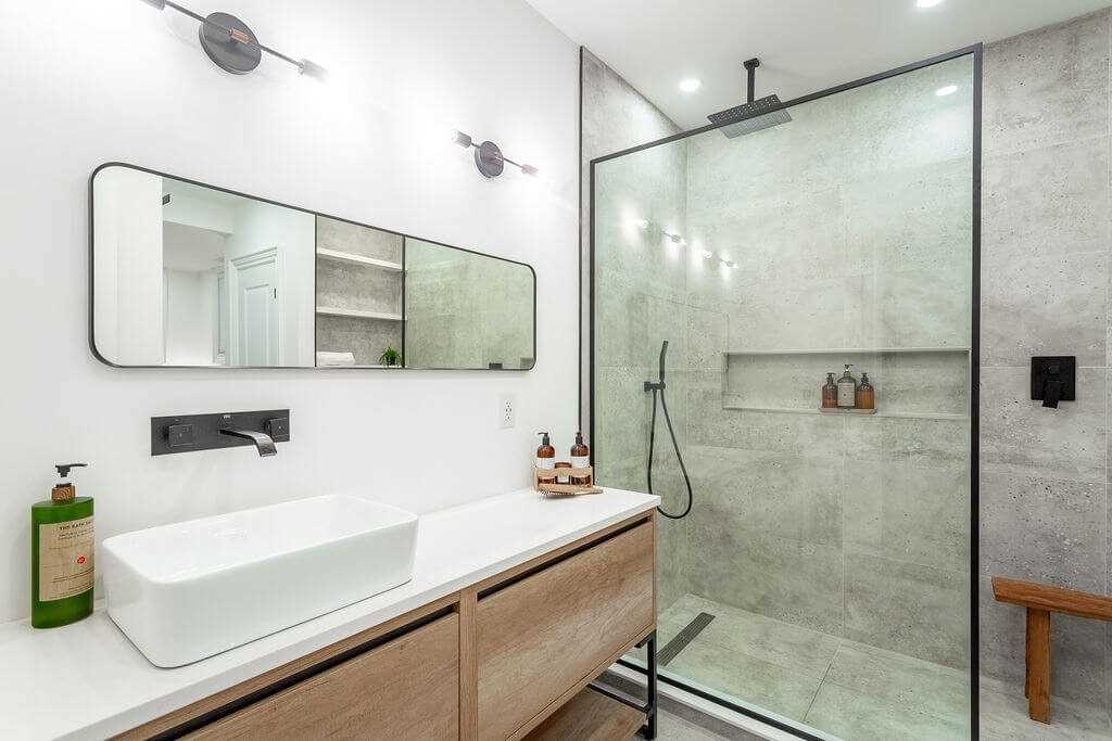 175 North Shore Boulevard W