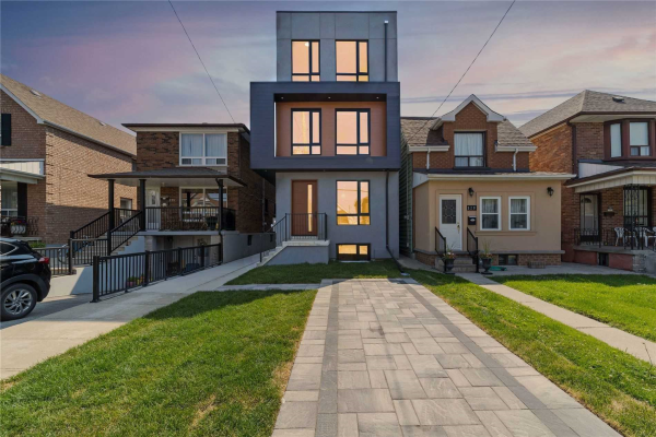 531 Delaware Ave N, Toronto