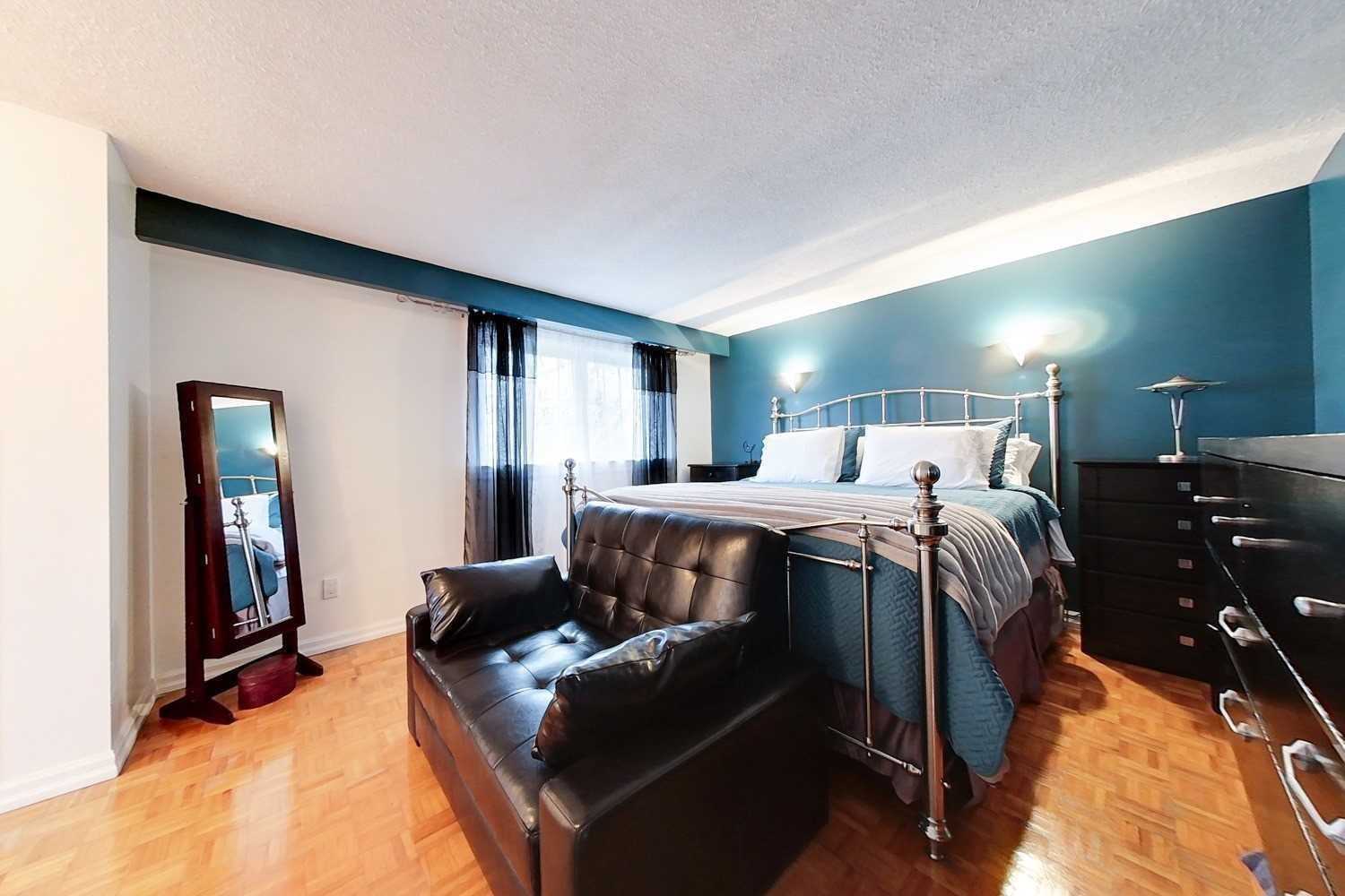 Listing W5766946 - Large Photo # 16