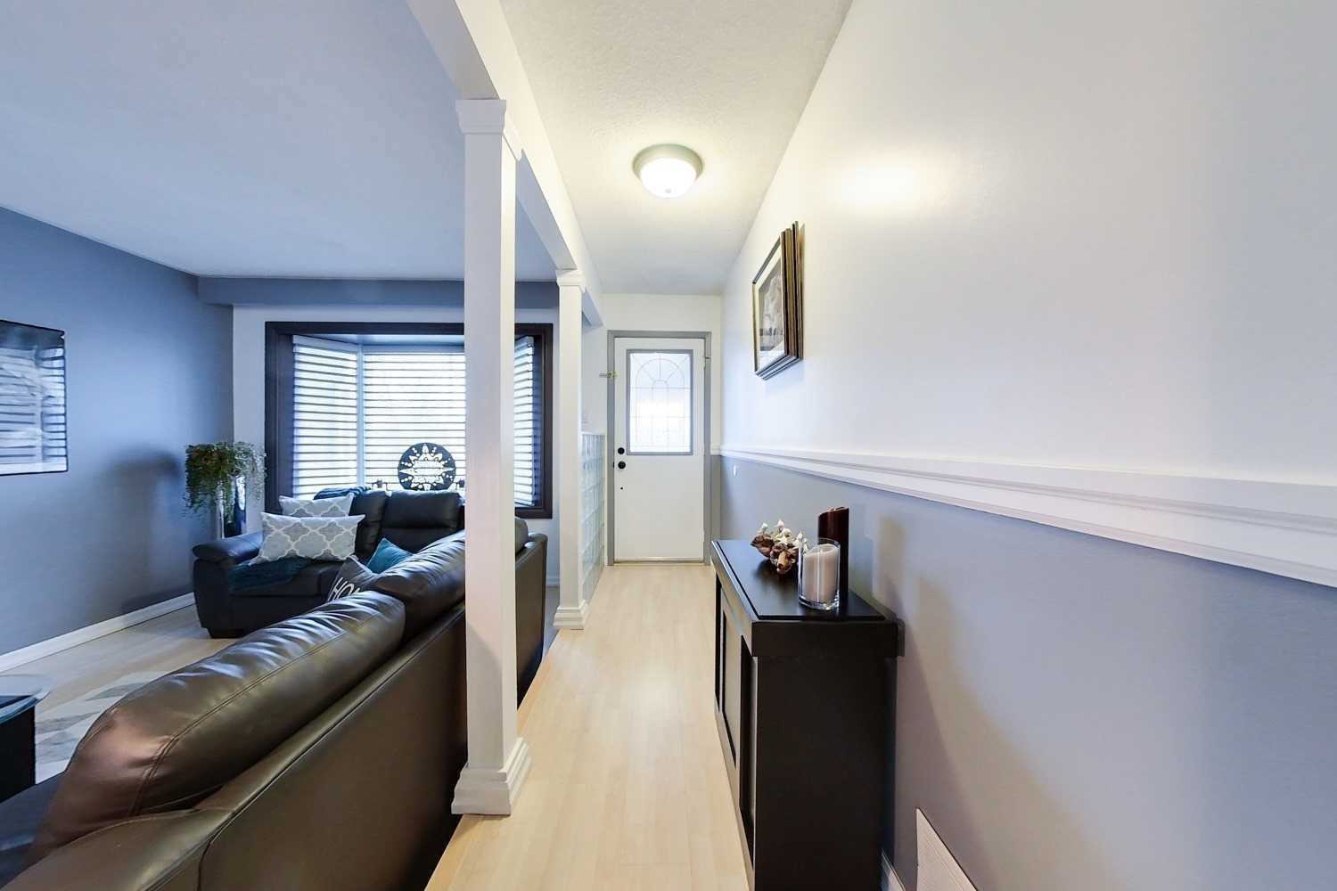 Listing W5766946 - Large Photo # 2