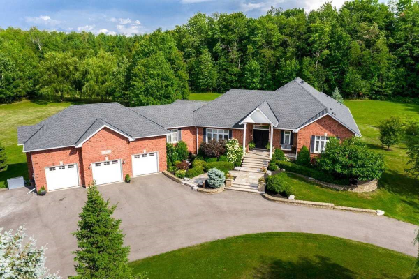 5 Rolling Meadow Dr, Caledon