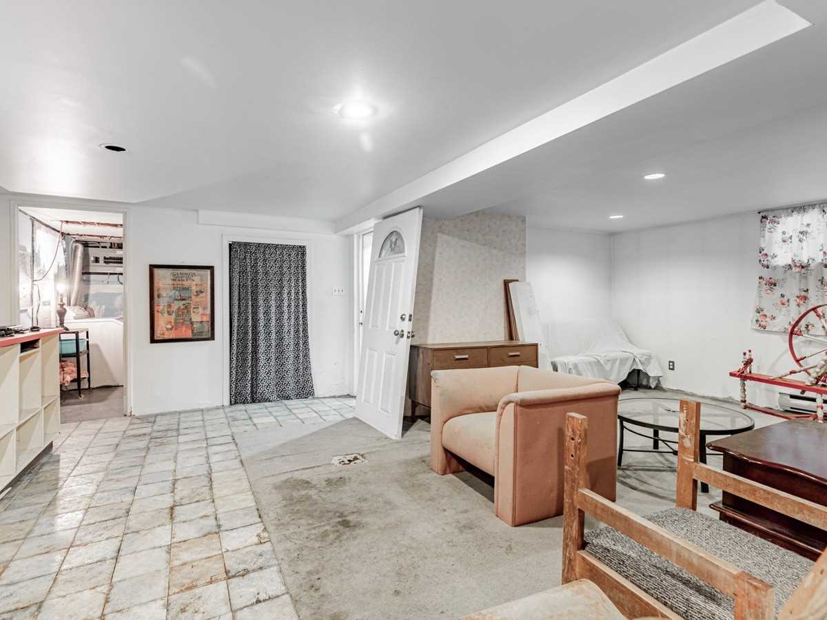 Listing W5769635 - Large Photo # 35