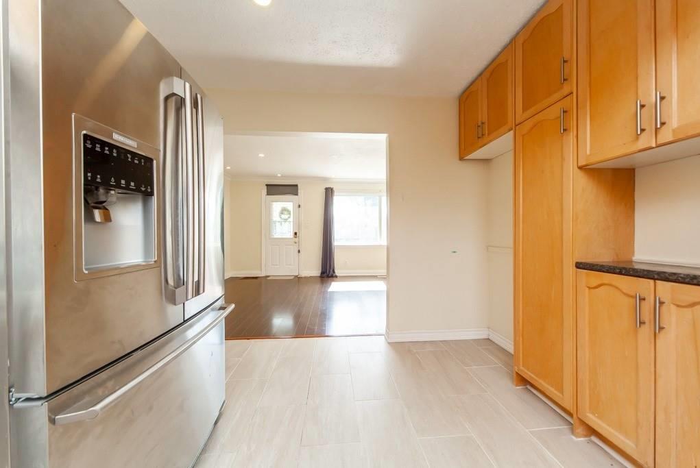 98 Delroy Dr