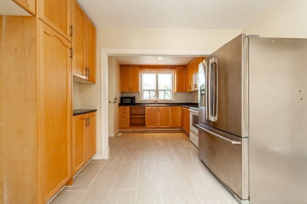 98 Delroy Dr