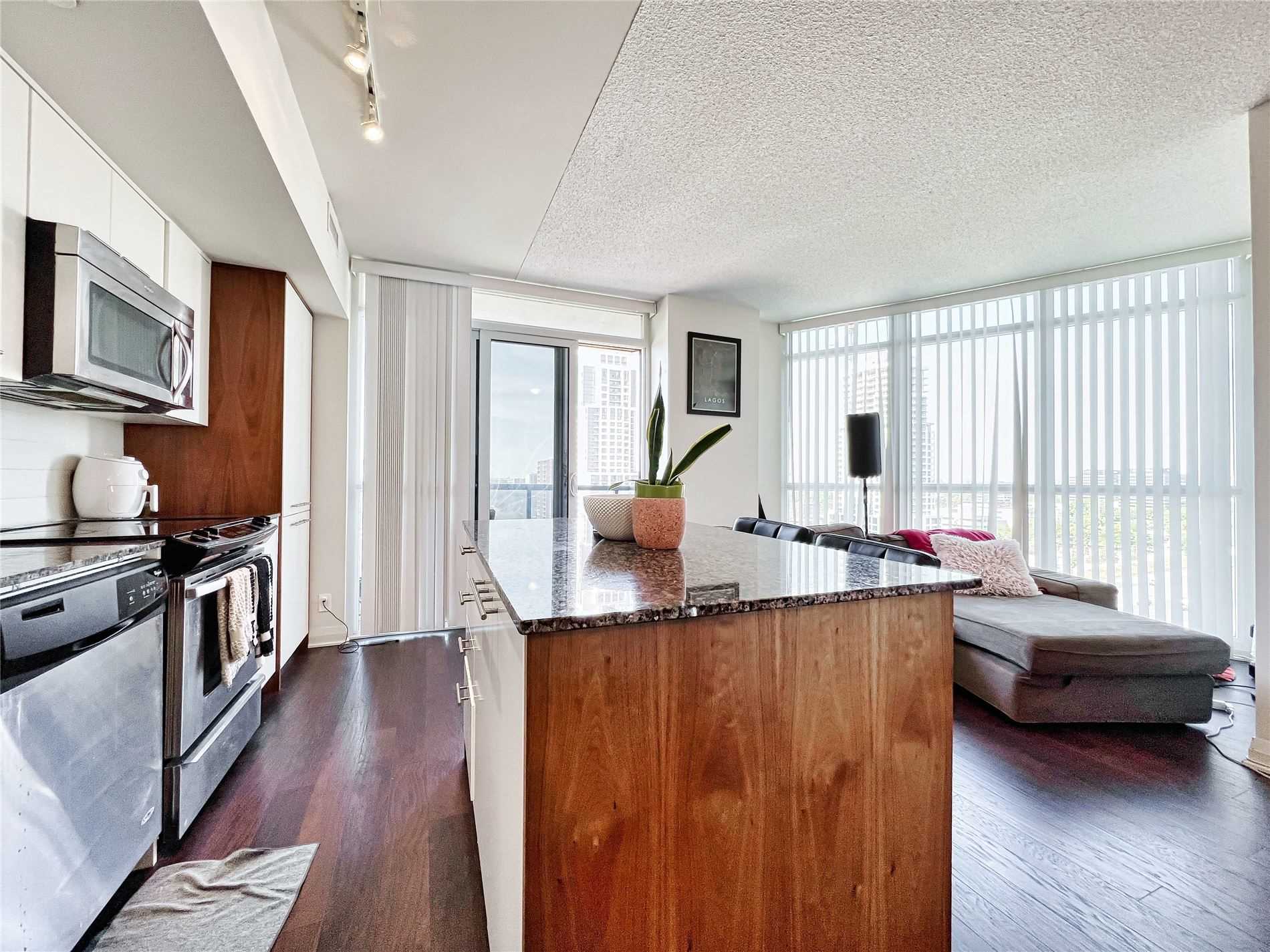Listing W5770371 - Large Photo # 6