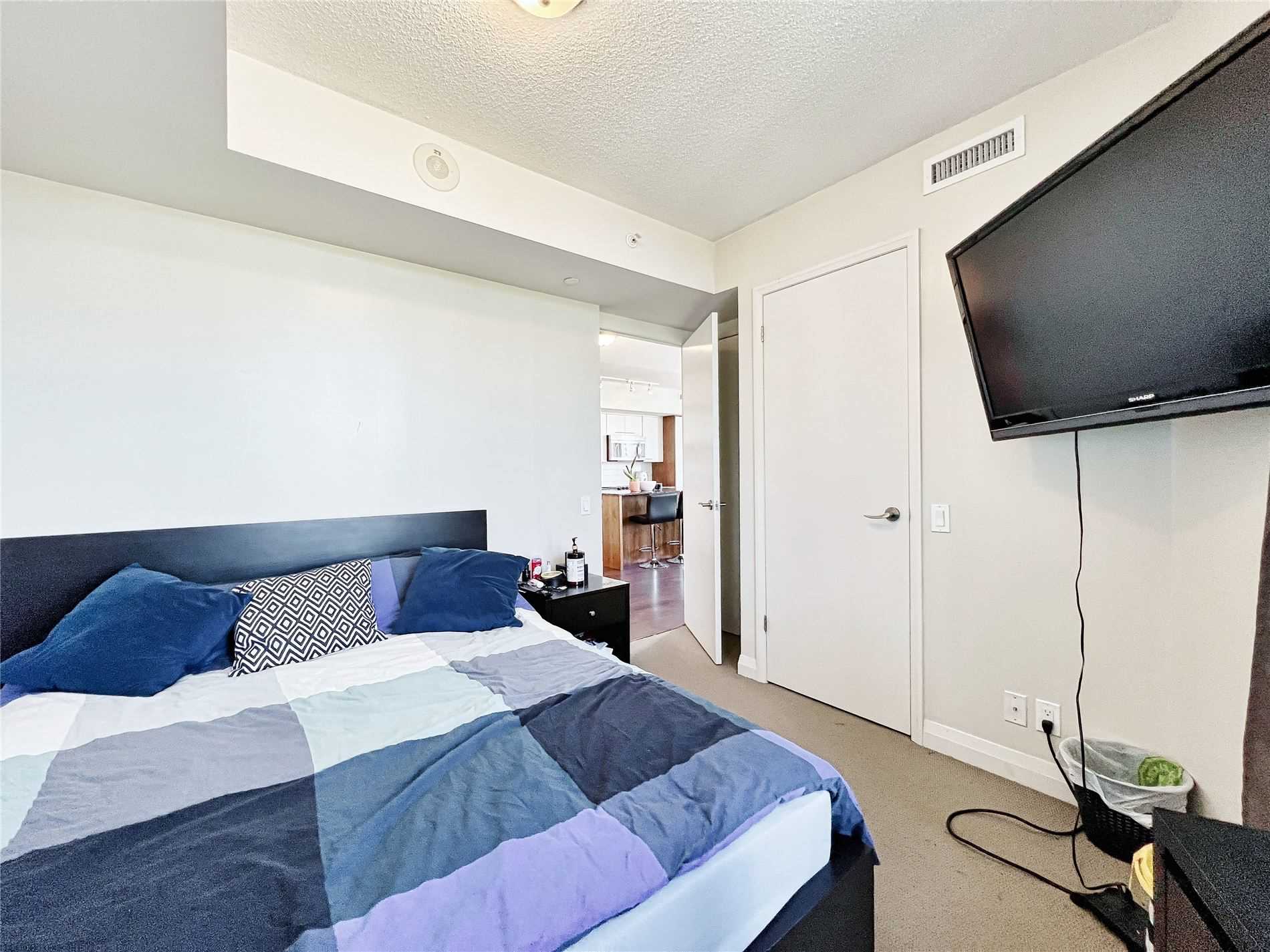 Listing W5770371 - Large Photo # 20