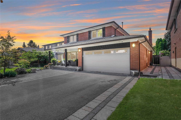 2414 Old Pheasant Rd, Mississauga