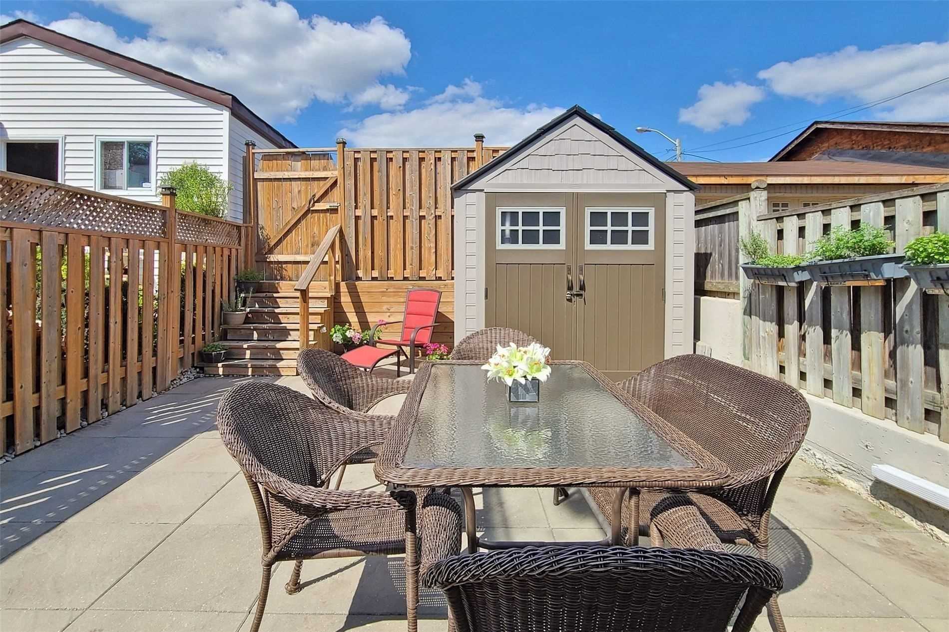 66 Teignmouth Ave