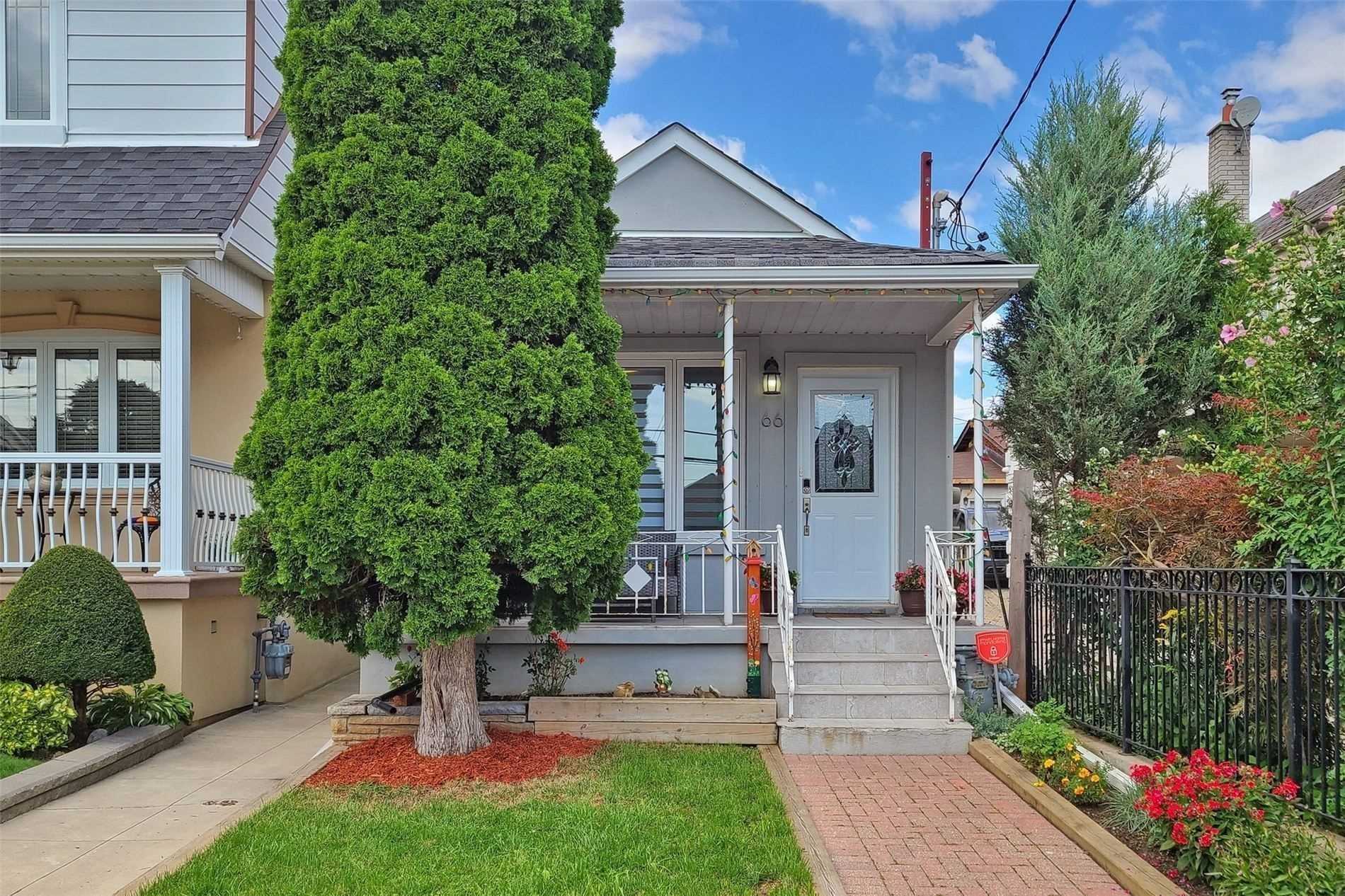 66 Teignmouth Ave