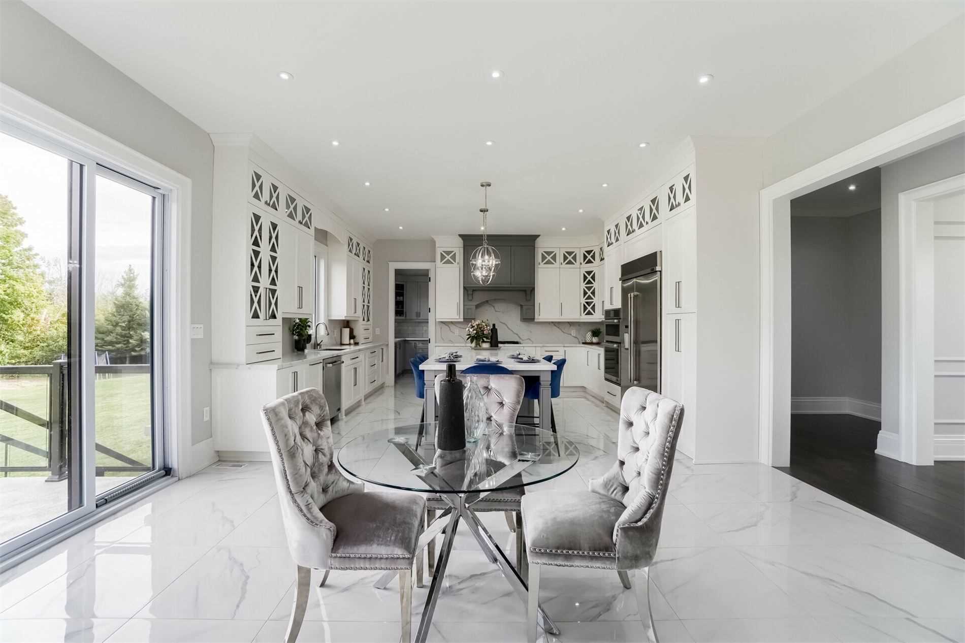 16033 Mississauga Road