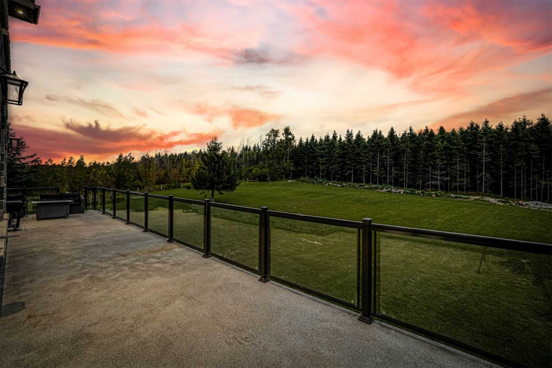 16033 Mississauga Road