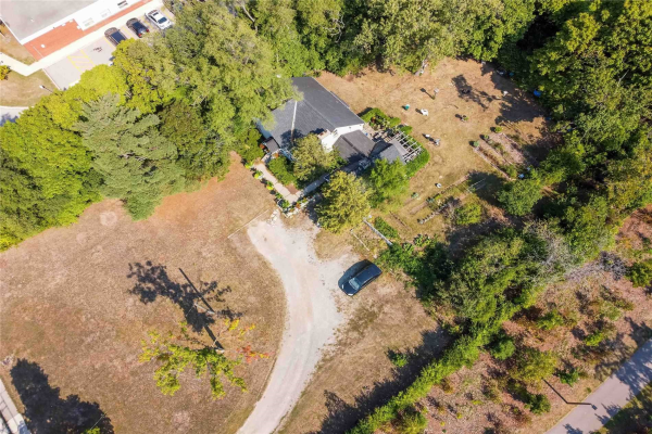 1493 Sixth Line, Oakville
